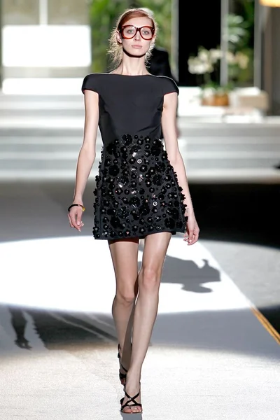 Look 30